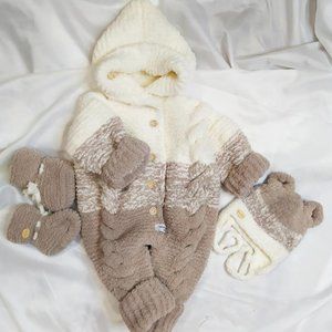 Knitted Children's Clothing